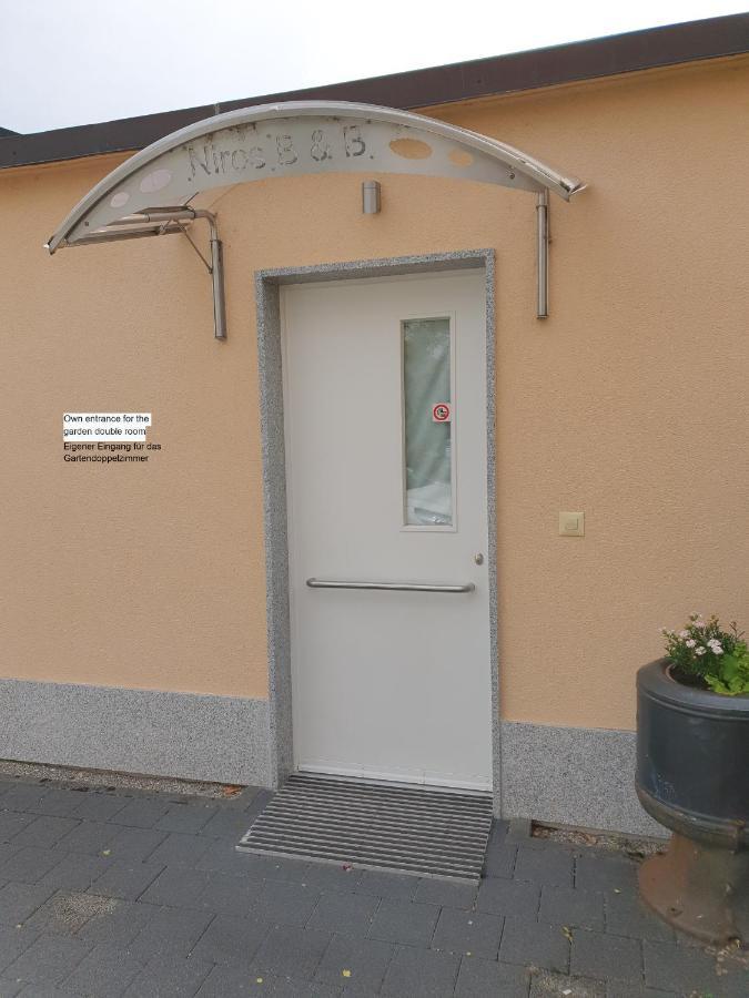 Niros Bed & Breakfast Birsfelden Extérieur photo