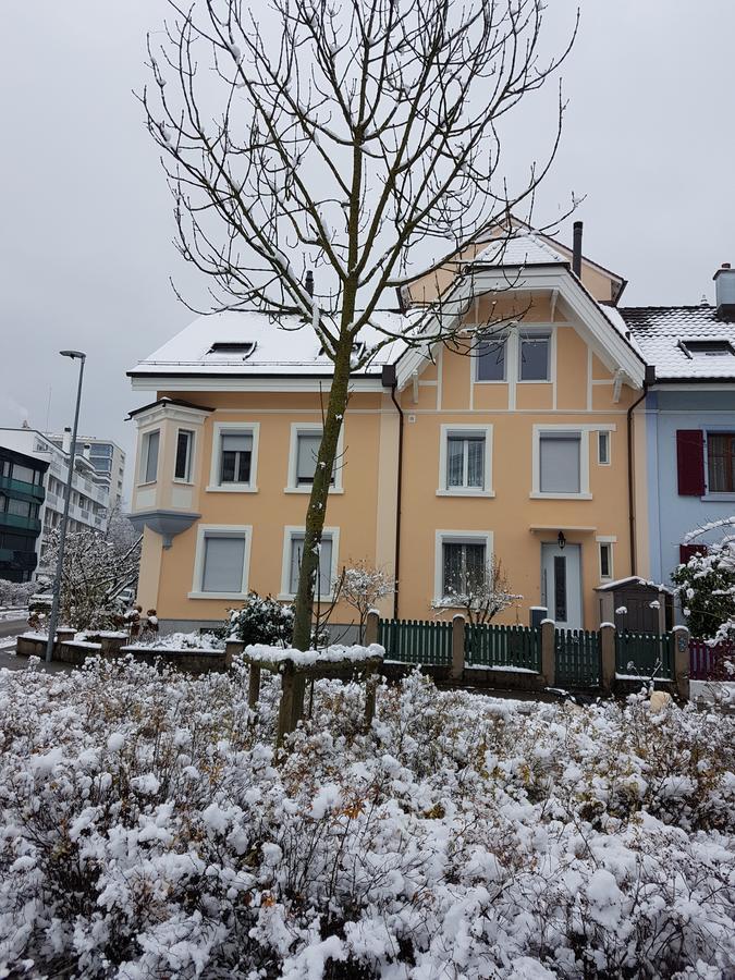 Niros Bed & Breakfast Birsfelden Extérieur photo